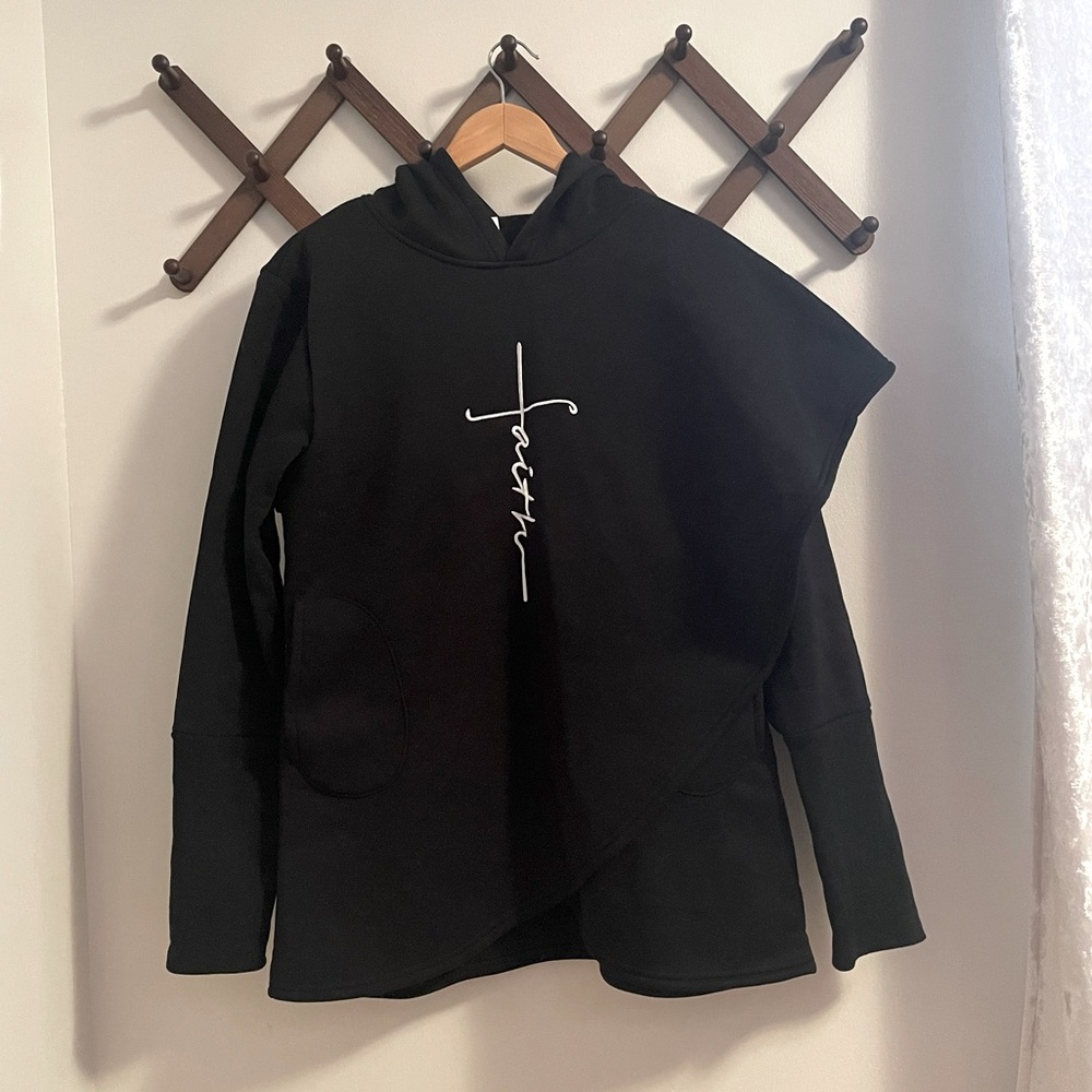 Oversized Black Sweatshirt With Hood